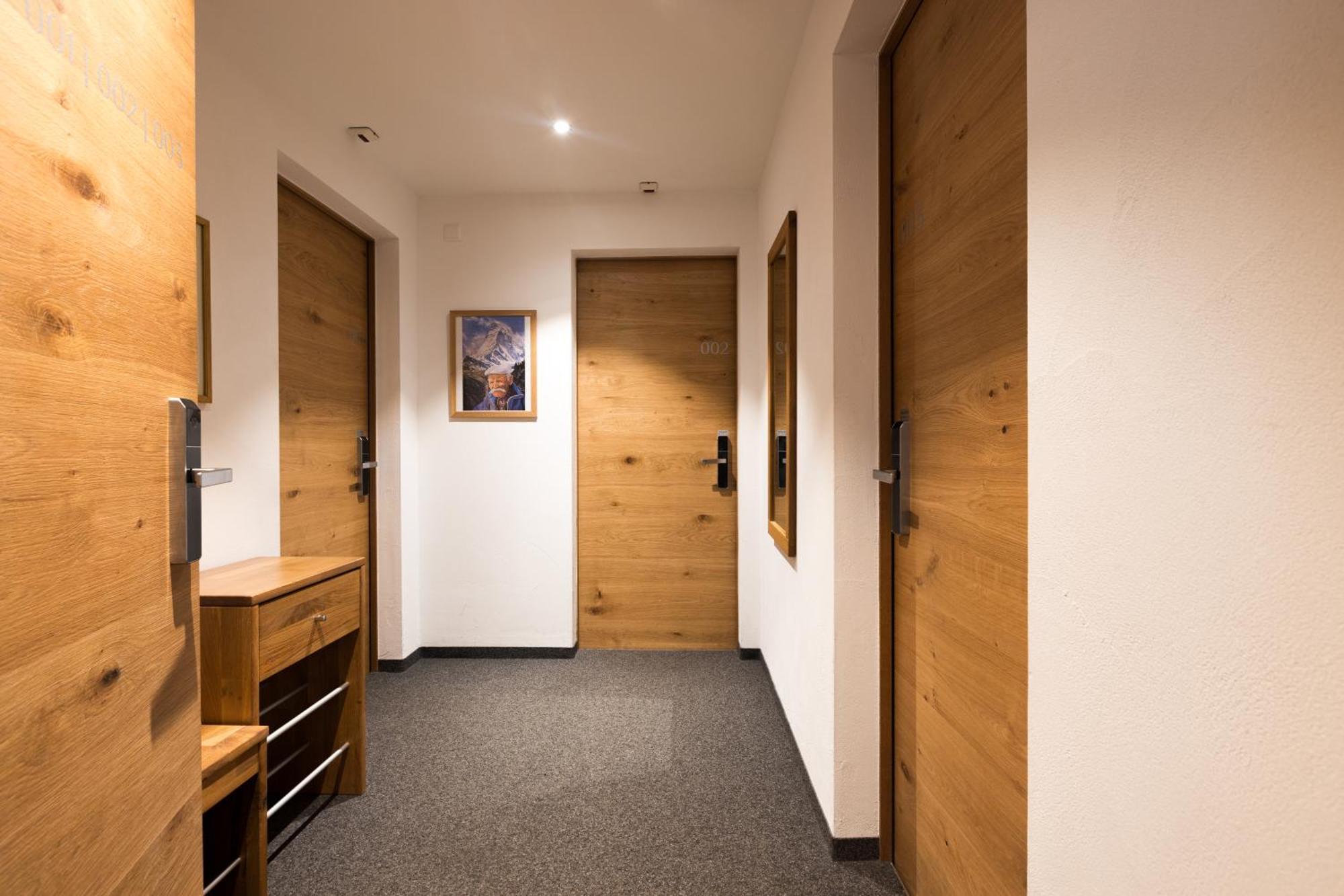 Naco Aparthotel By Arca Spa เซอร์แมท ภายนอก รูปภาพ
