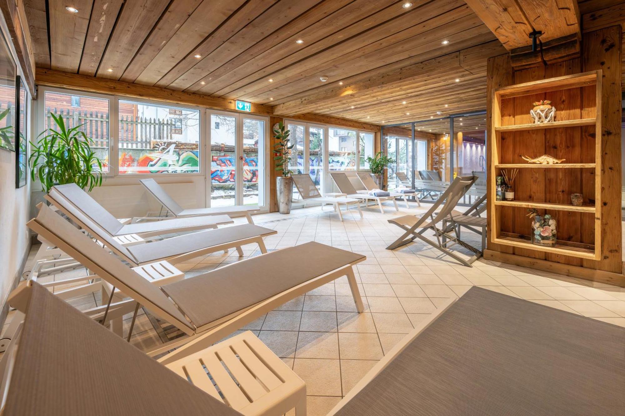 Naco Aparthotel By Arca Spa เซอร์แมท ภายนอก รูปภาพ